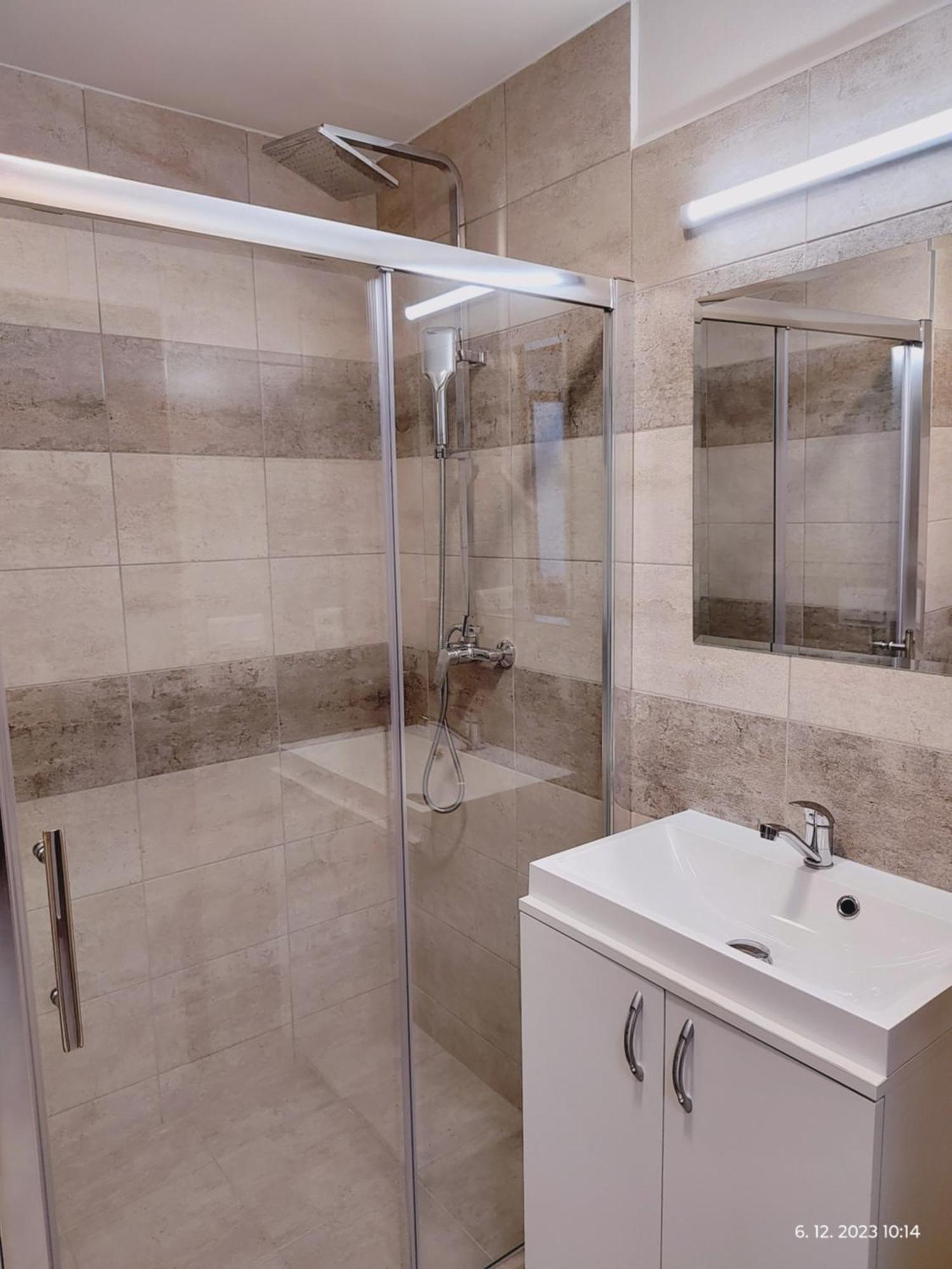 Hostel Blanice Прага Экстерьер фото