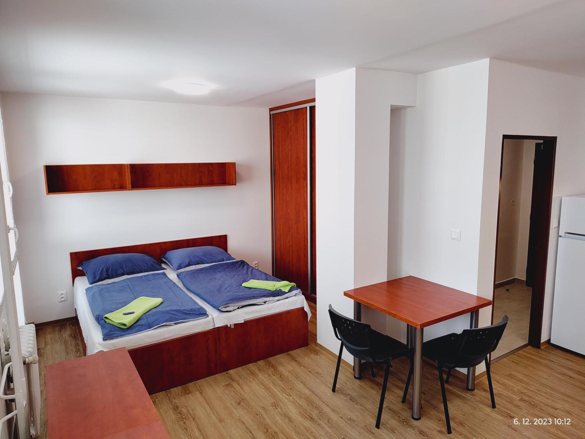 Hostel Blanice Прага Экстерьер фото
